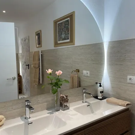 Bed and breakfast Vista De La Roca 3*