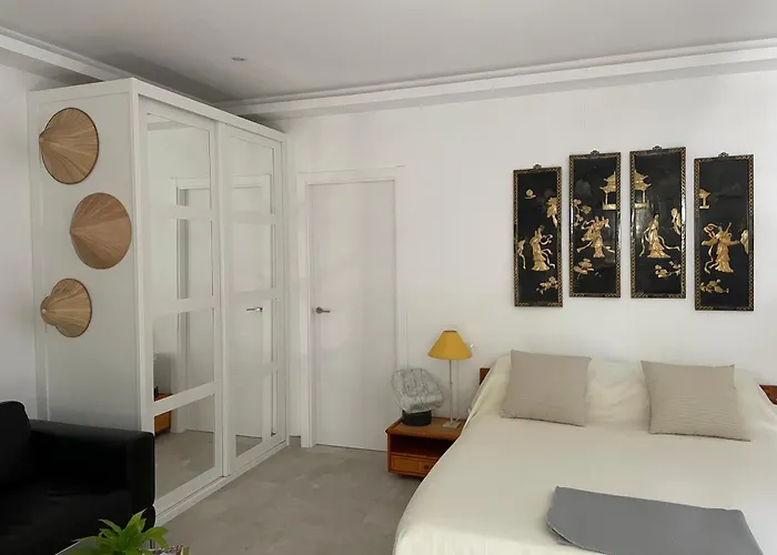 Vista De La Roca Bed and breakfast Estepona