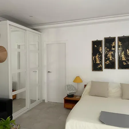 Vista De La Roca Bed & Breakfast Estepona